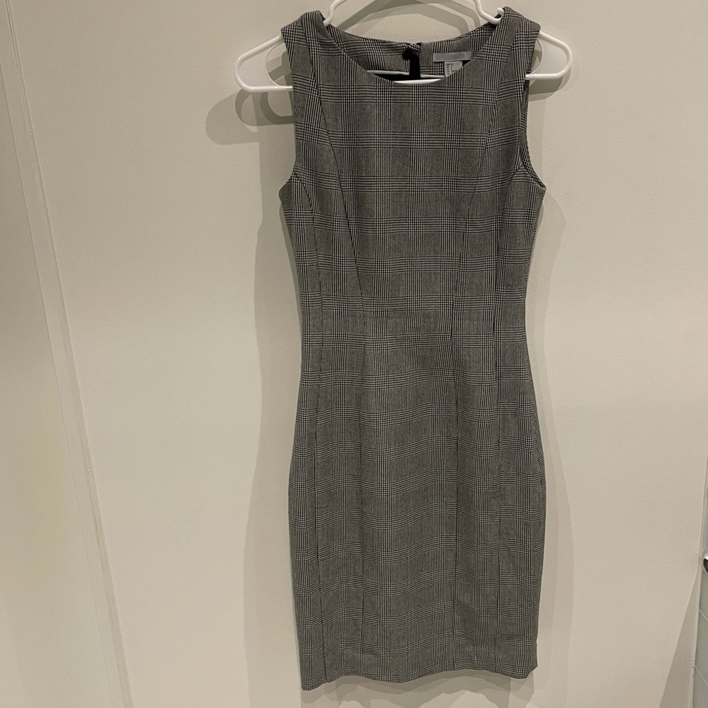 H&M checkered dress size 2